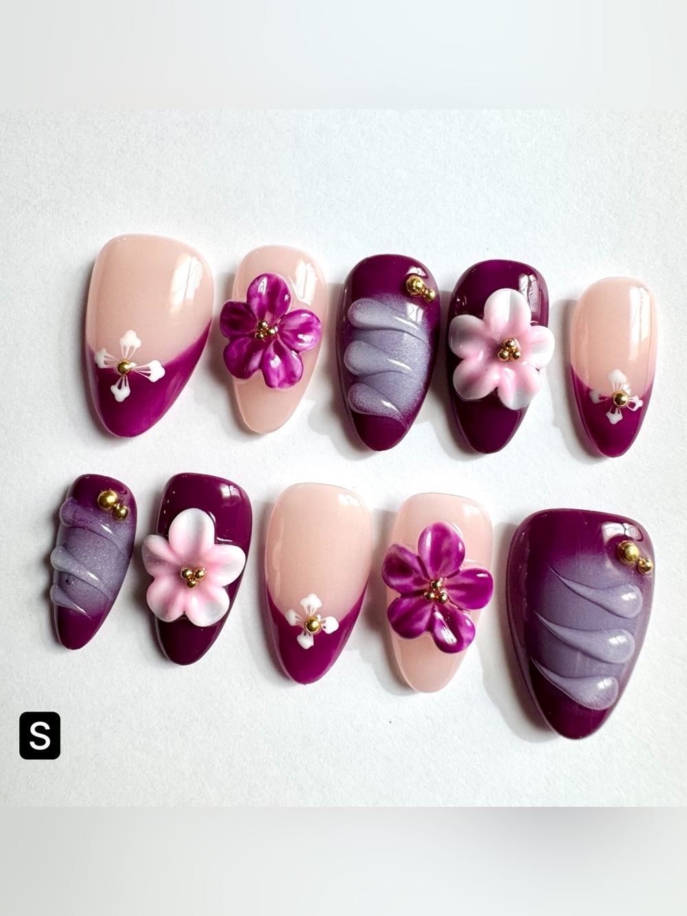 3DFloral Accent Press-On Nails in Deep Plum and Blush